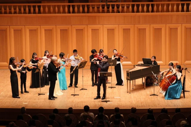 2025.7/19＆7/20
STROAN CONCERT Ⅰ

ぎふ弦楽器貸与プロジェクト《STROAN》の貸与メンバーによる、公開レッスン＆ソロコンサート、弦楽合奏コンサートでした。
今回は第3期の貸与メンバーである11名が演奏し、フルート奏者の上野星矢さんもお迎えしてバッハのプログラムをお届けいたしました。

ご来場いただいた皆さま、ありがとうございました！

#サラマンカホール　
#岐阜　
#音楽　
#クラシック　
#ぎふ弦楽器貸与プロジェクト　
#STROAN　
#ヴァイオリン　
#ヴィオラ　
#チェロ　
#弦楽合奏
#上野星矢
